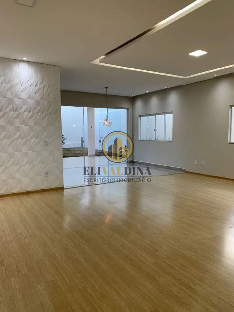 Casa com 3 suítes no Condominio RK