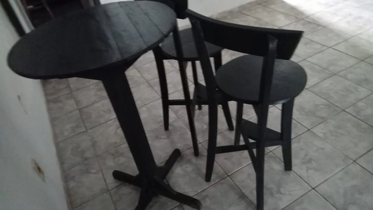 Mesa de 2 cadeiras