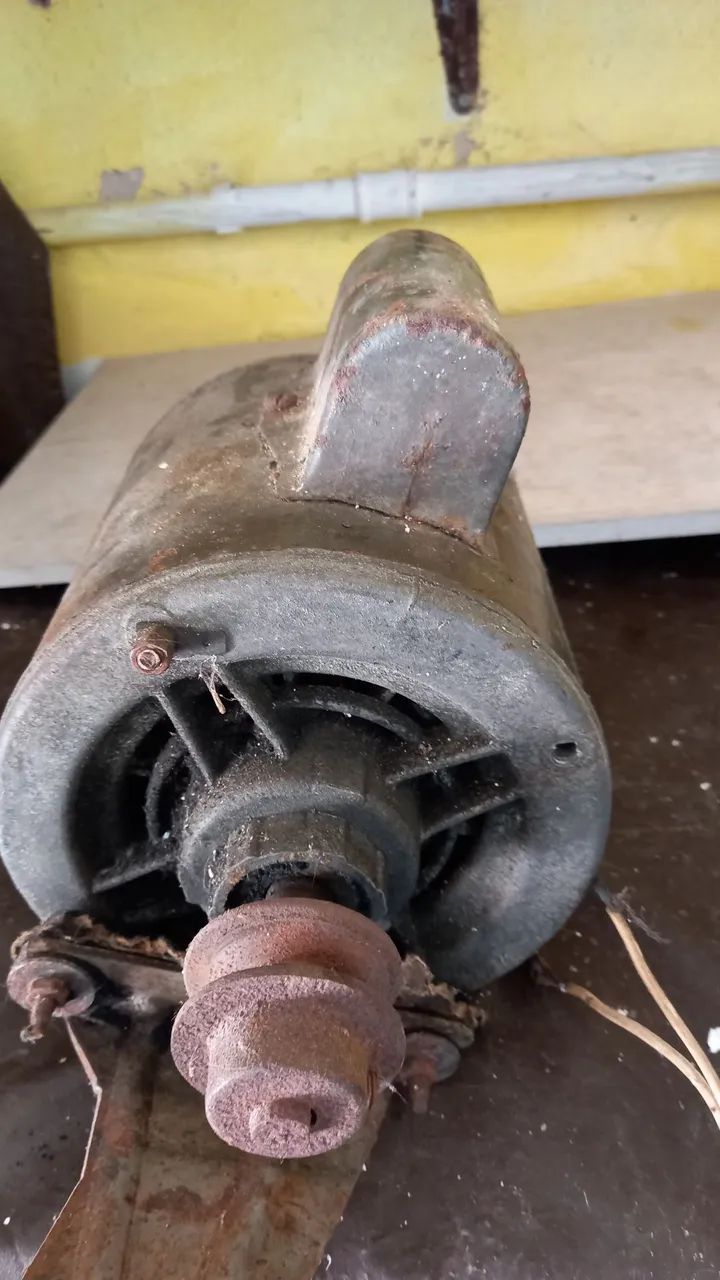 Motor Brasil, 0.5 CV, 1737 RPM, baixa rotação, funcionando, usado!
