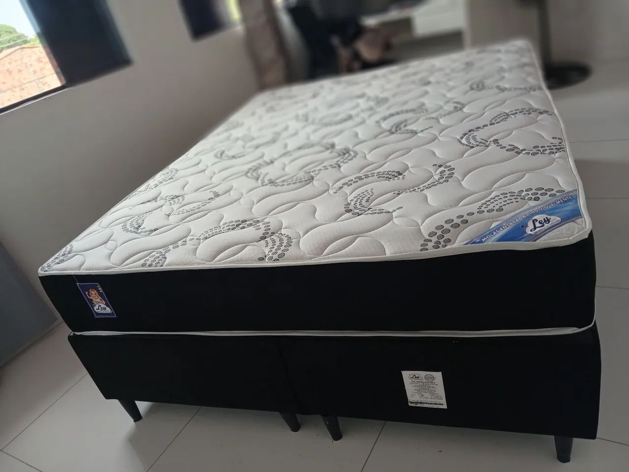 CAMA QUEEN - Foto 2