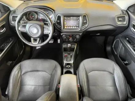 Jeep Compass Longitude 2.0 4X2 Flex 16V Aut. 2017 - Foto 5