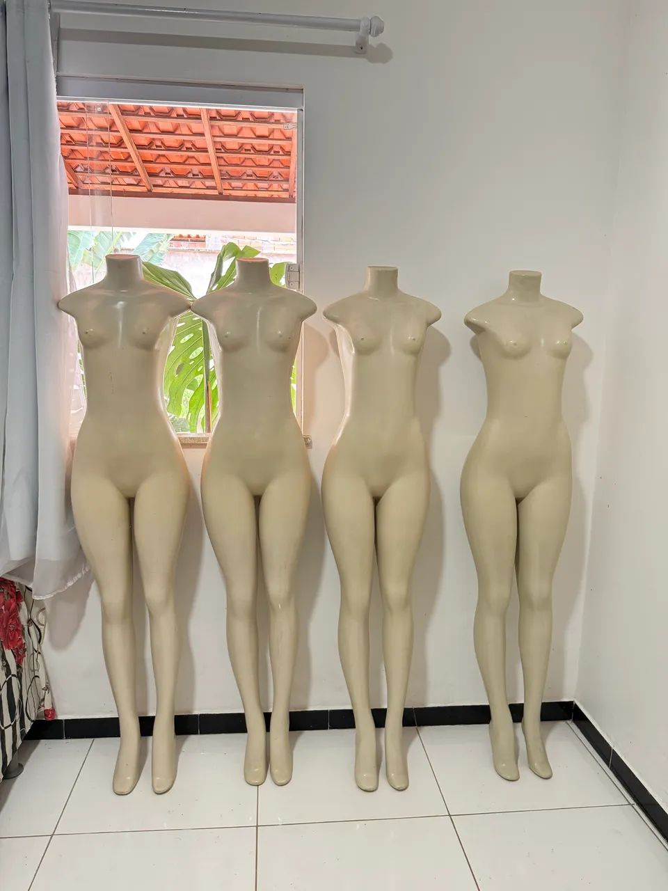 Maniquim e cabide - Foto 2