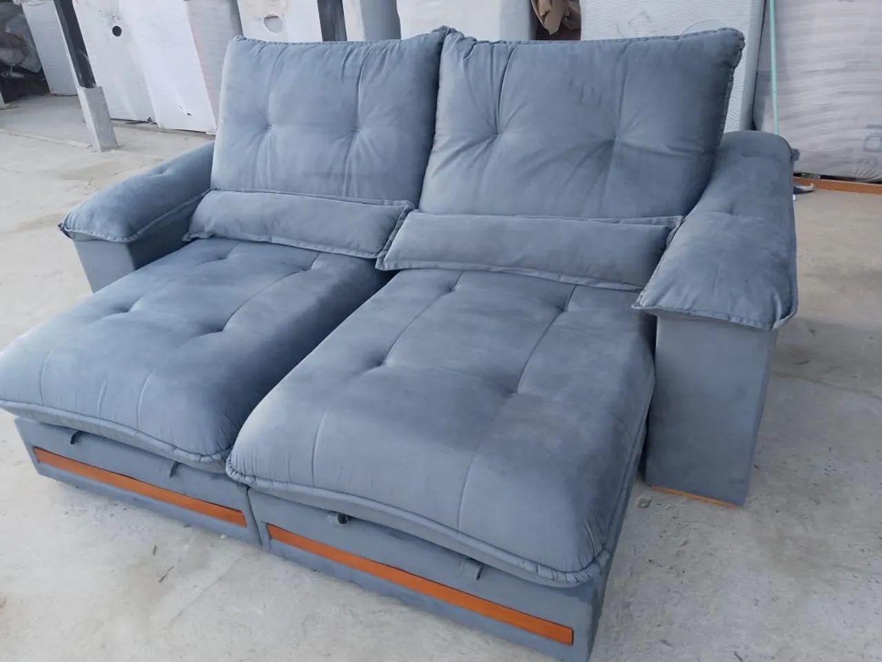 Sofa retratil cinza 2,50 de luxo !! - Foto 4