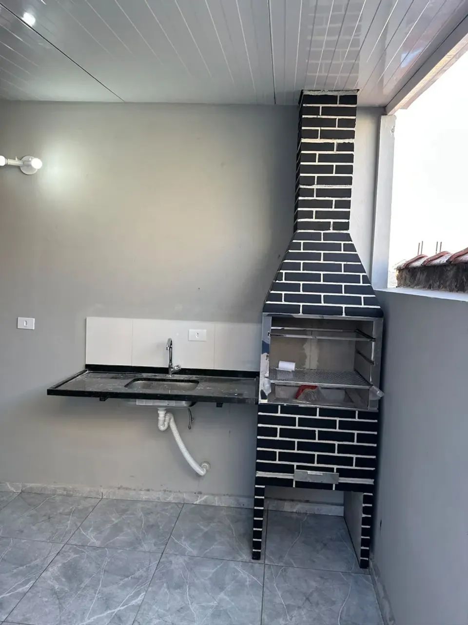 Casa para venda possui 105 metros quadrados com 2 quartos - Foto 2