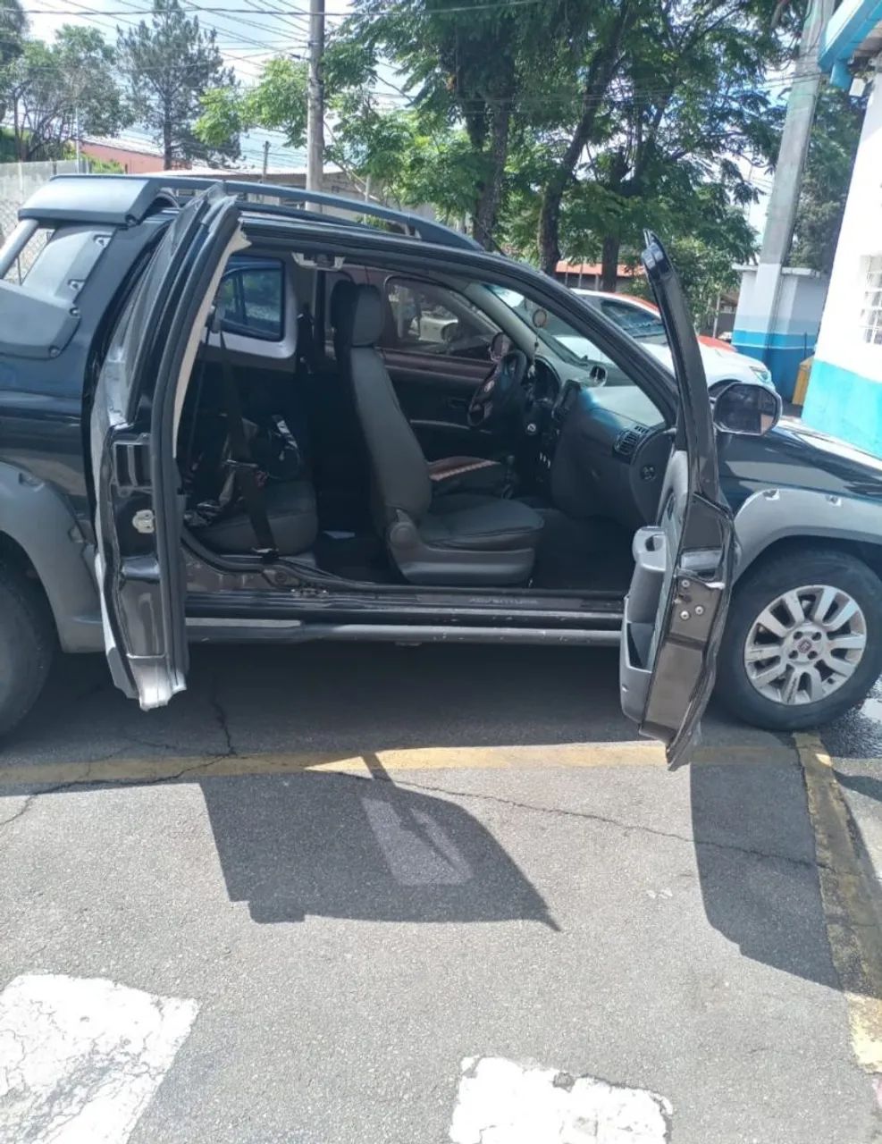 Fiat Strada Adventure1.8/ 1.8 Locker Flex CD 2015 - Foto 3