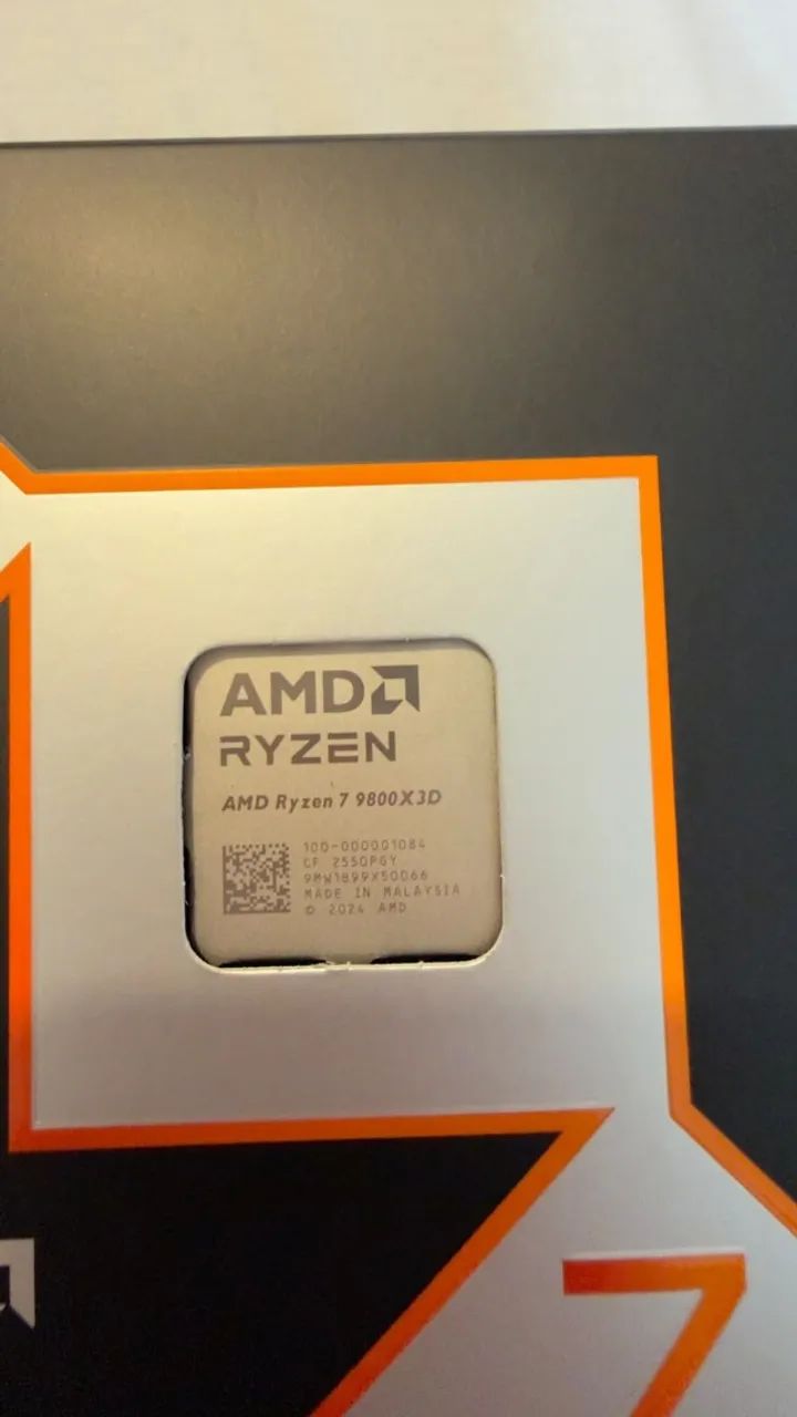 AMD Ryzen 7 9800X3D - AM5 - 8 Núcleos / 16 Threads - Foto 4
