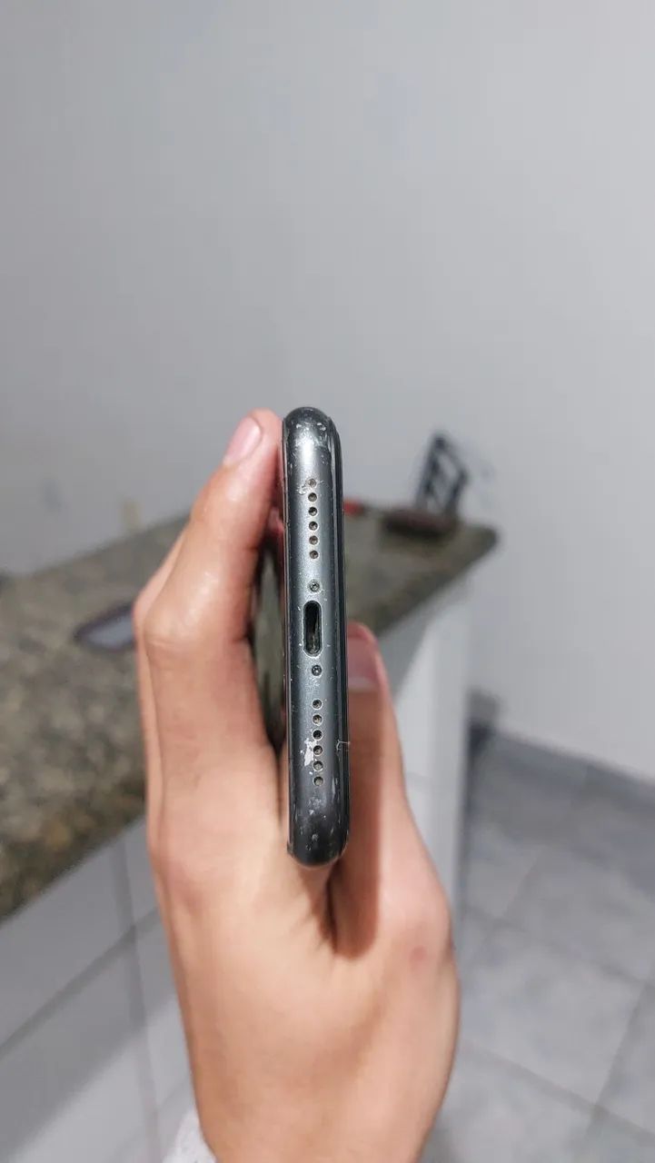 IPHONE 11 PRETO - Foto 5