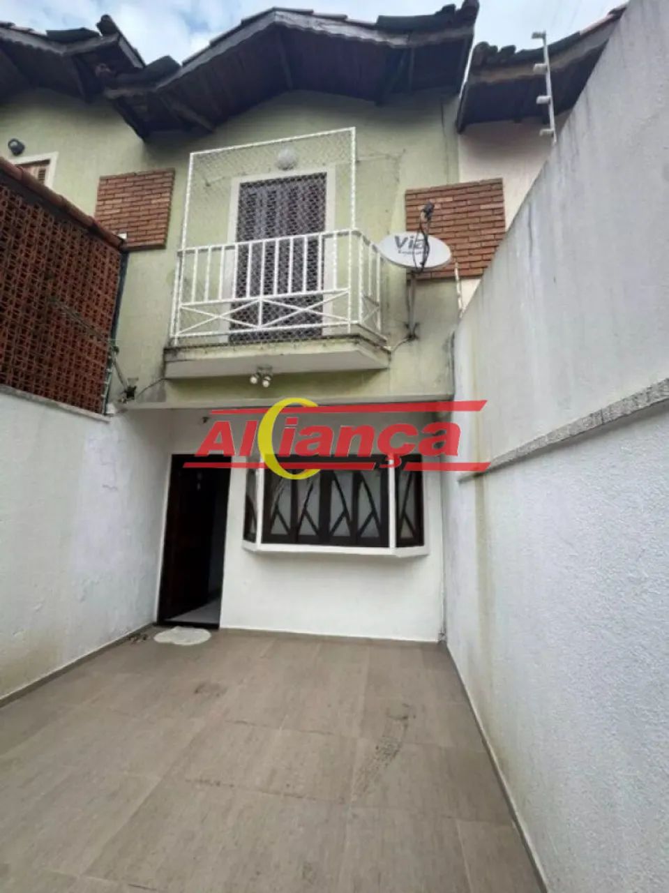 SOBRADO À VENDA - GOPOÚVA -GUARULHOS