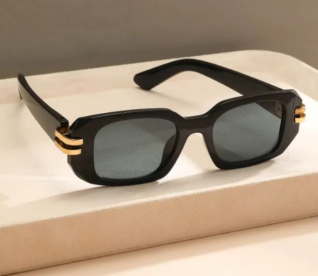 Óculos Retangulares Estilo Retro Europeu e Americano com Hastes Decorativas - Foto 3