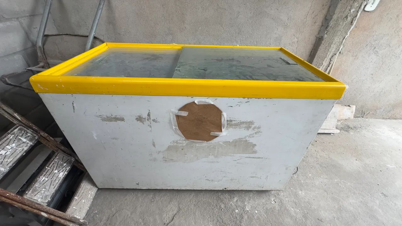 VENDE-SE FREEZER HORIZONTAL
