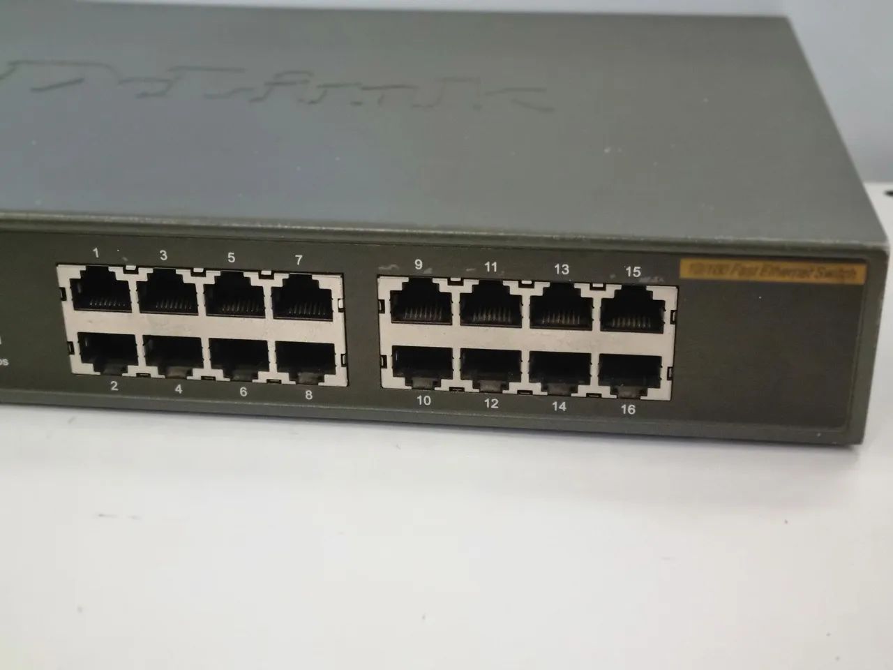 Switch D-Link DES-1016D 16 Portas 10/100Mbps - Foto 3