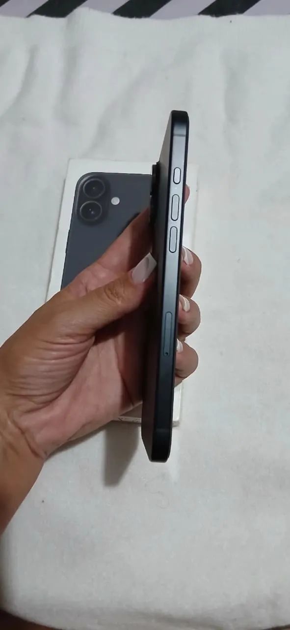 Troco iPhone 16 plus por moto - Foto 4