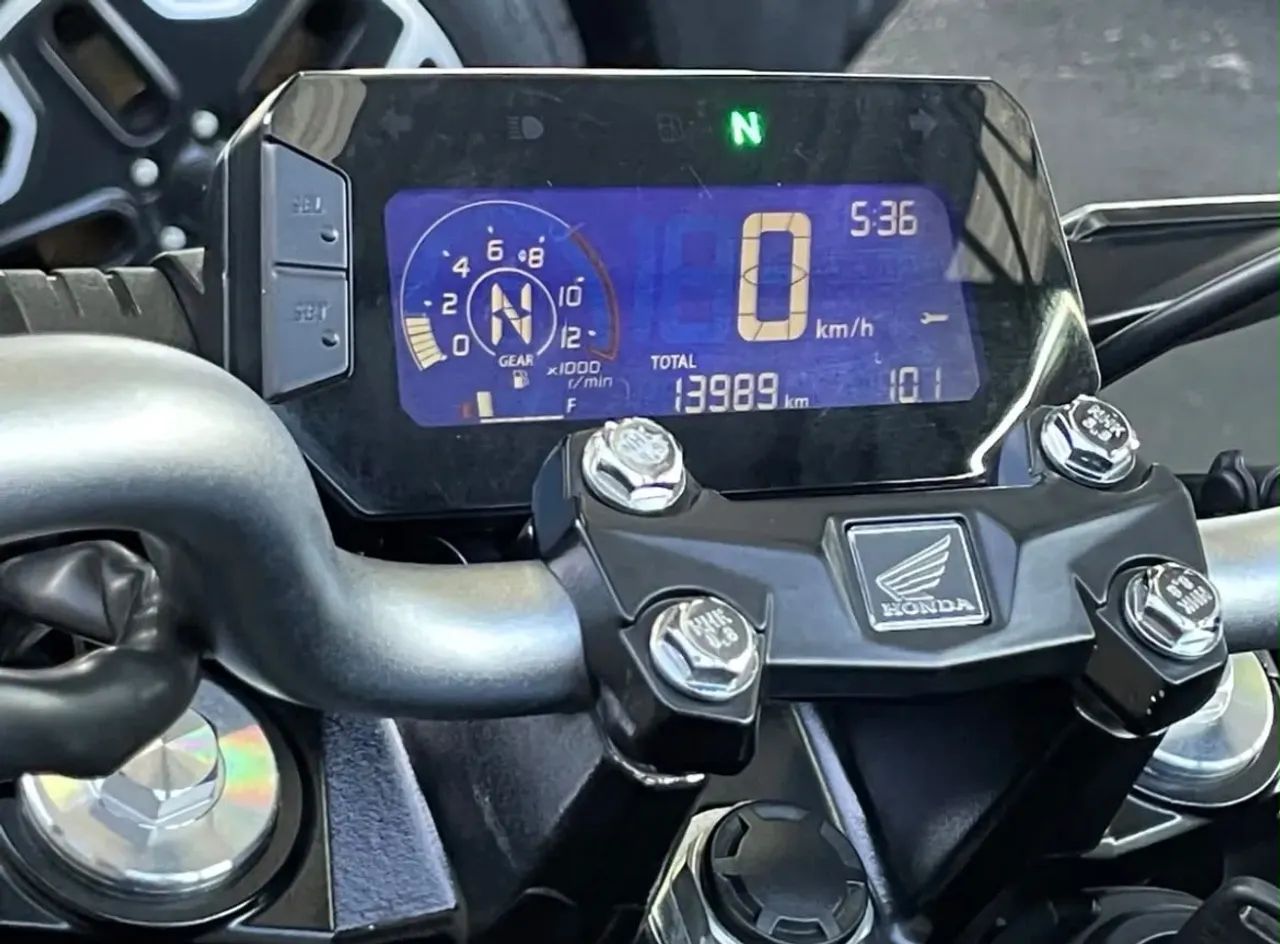 CB 300 - Foto 2