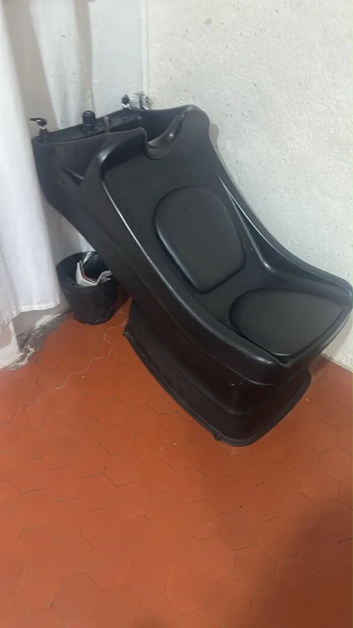 Lavatório + cadeira de cabeleireiro 