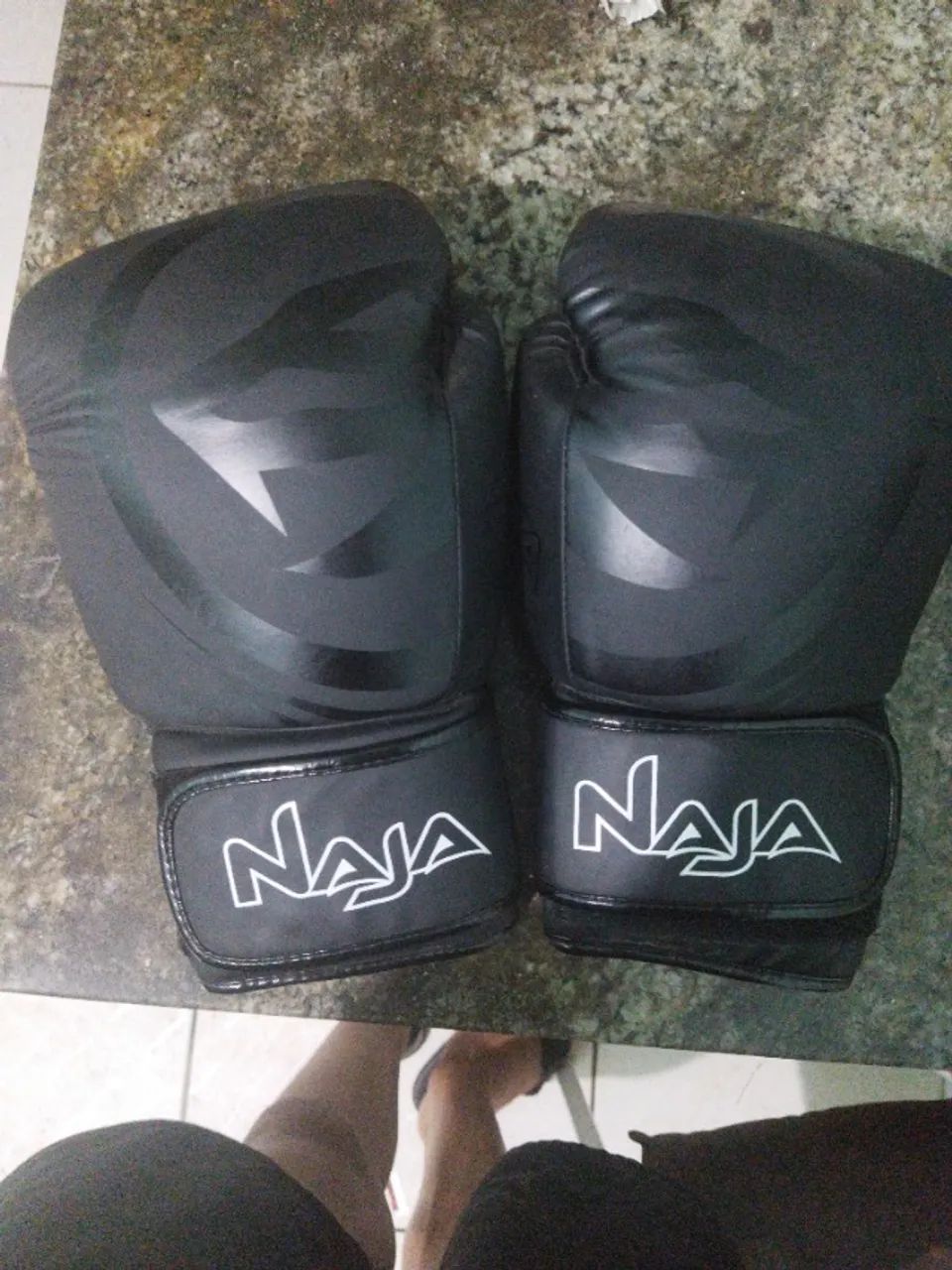 Luva de box marca Naja 