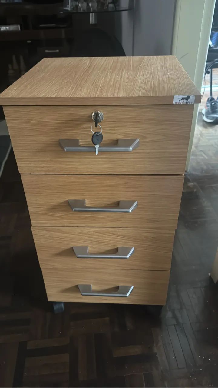 Vendo criado mudo 