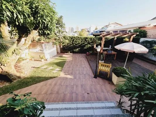 Alto padrão 2 aptos completos com piscina e 7 garagens livres - Foto 4