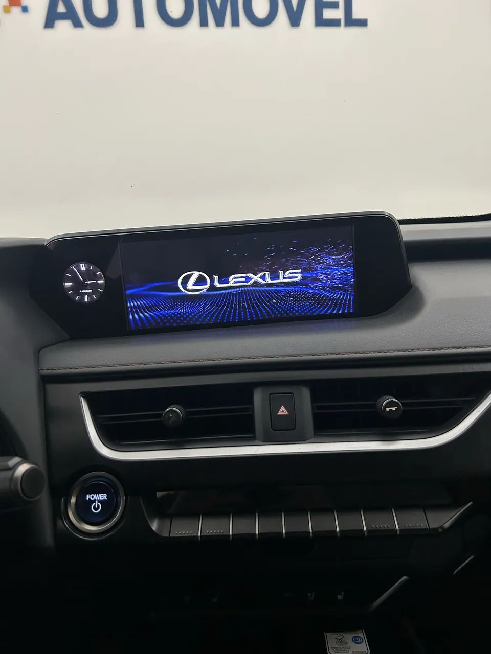 Lexus UX-250h Luxury 2.0 16V Aut.(hybrid), foto 14 de 15