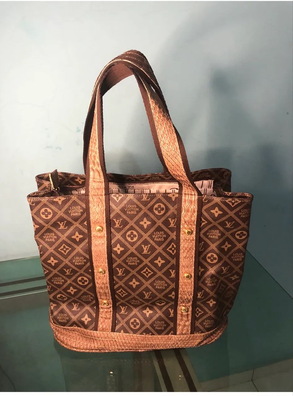 Bolsa Louis Vuitton - Foto 4