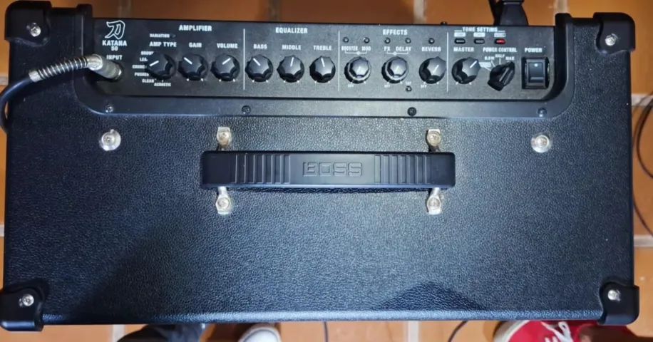 AMPLIFICADOR BOSS KATANA 50W 3A GEN (SOMENTE VENDA) - Instrumentos