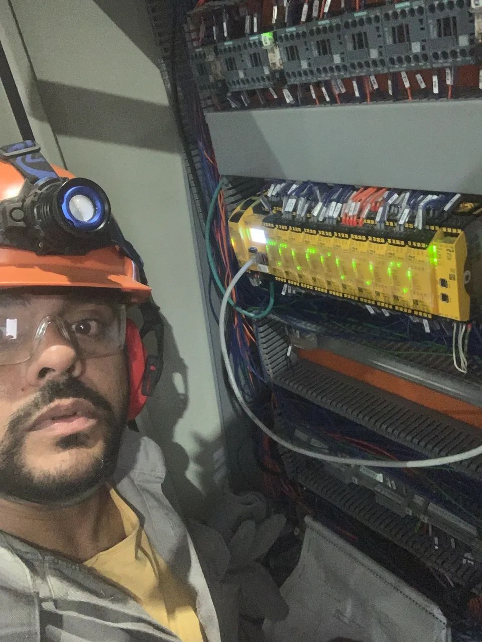 Eletricista  - Foto 2