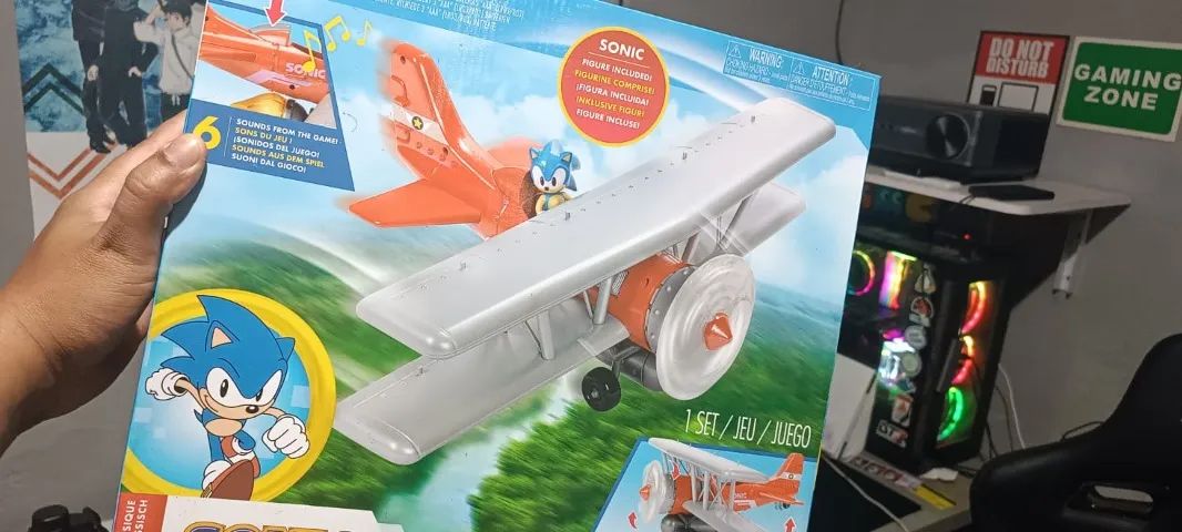 Avião Tornado do Sonic