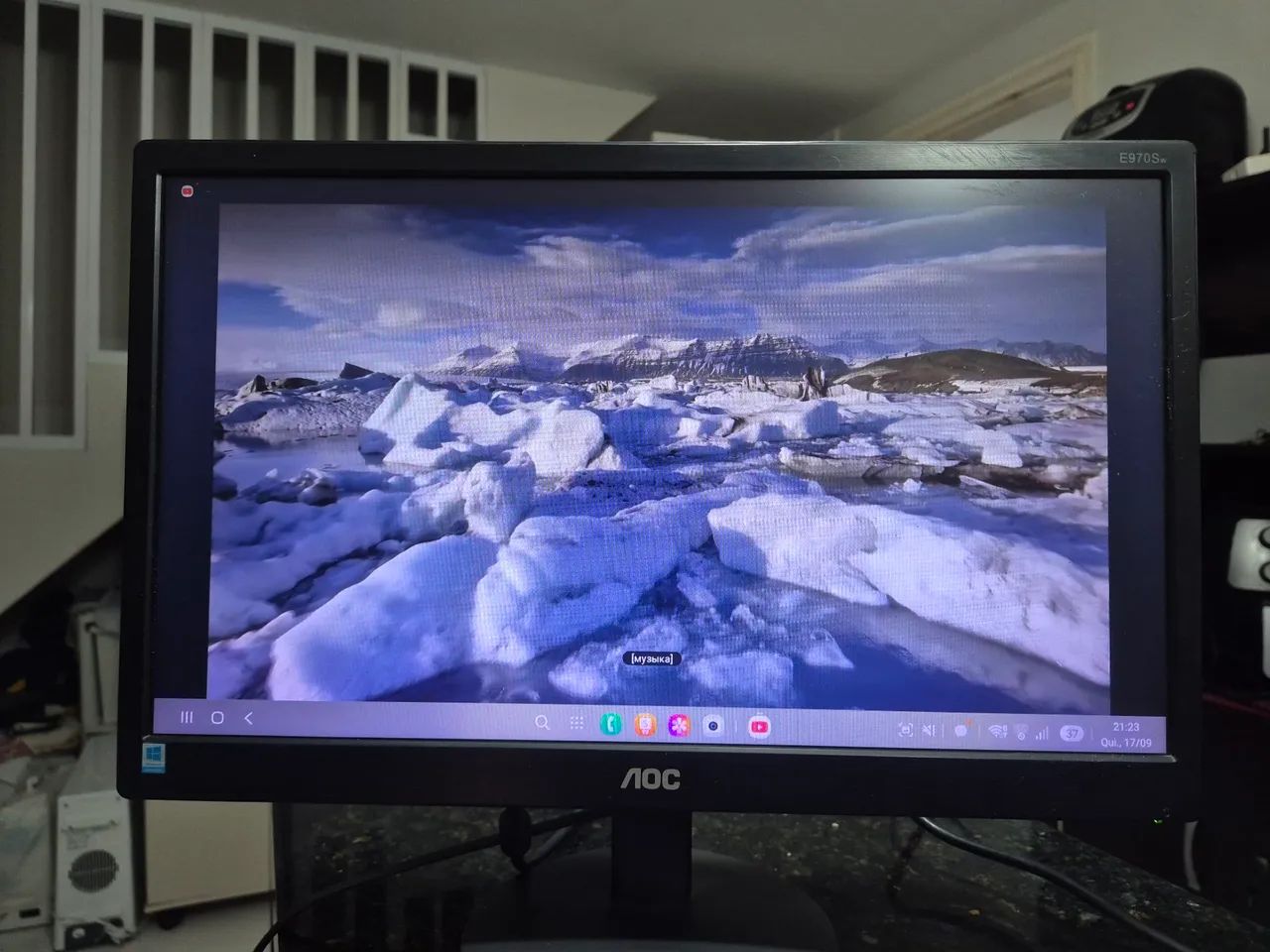 Monitor AOC impecável 20 polegadas  - Foto 4
