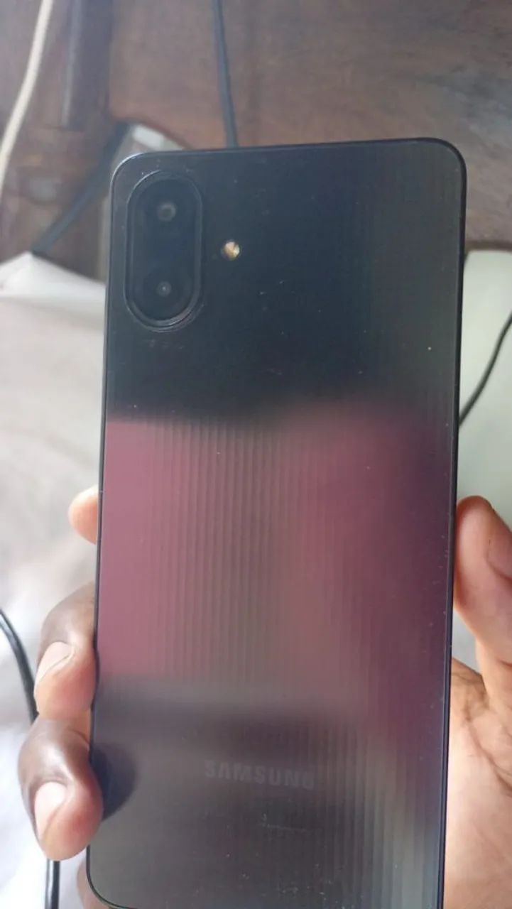 Celular com 3 meses de uso