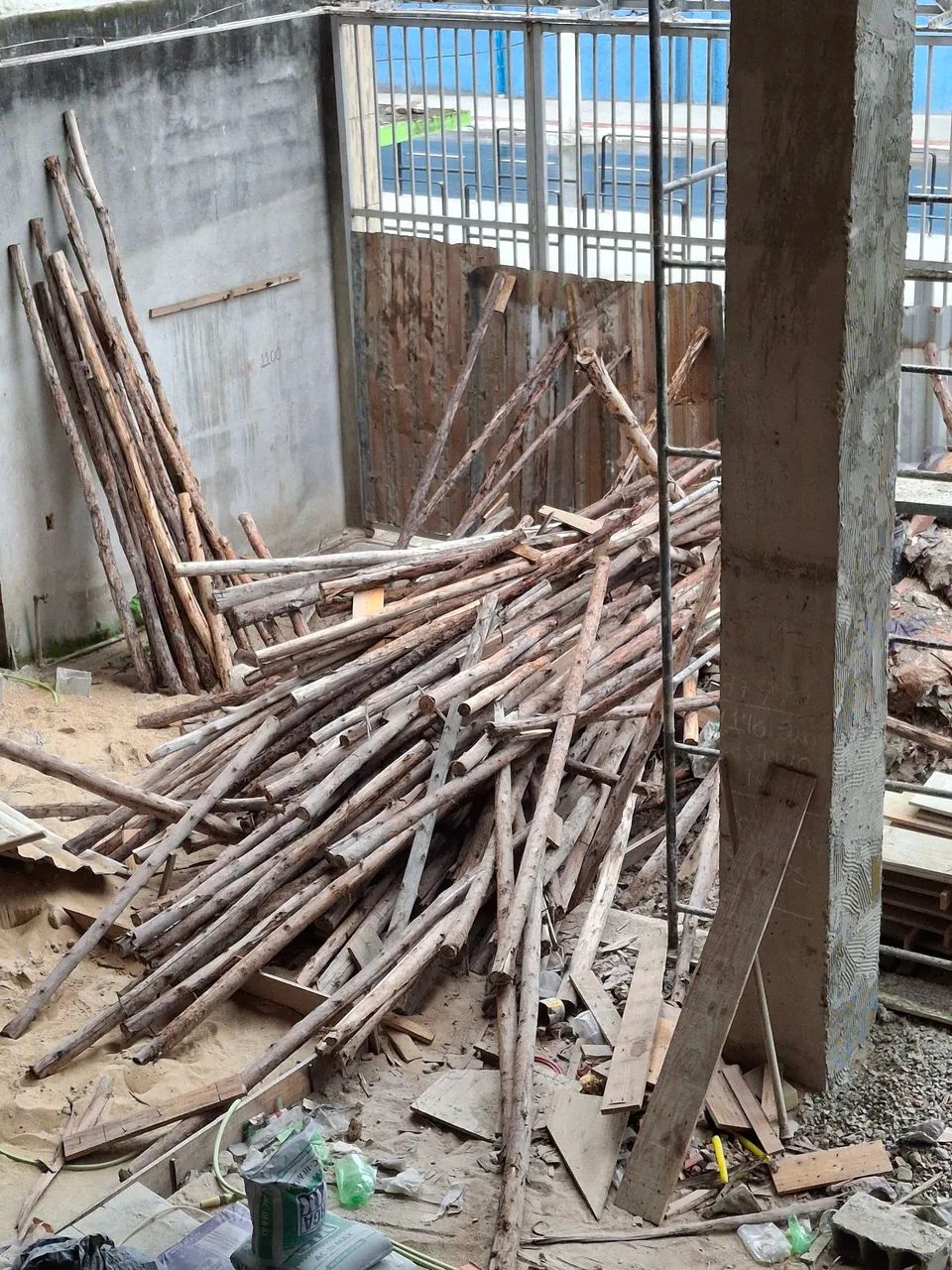 Escoras para construção usadas - Foto 2