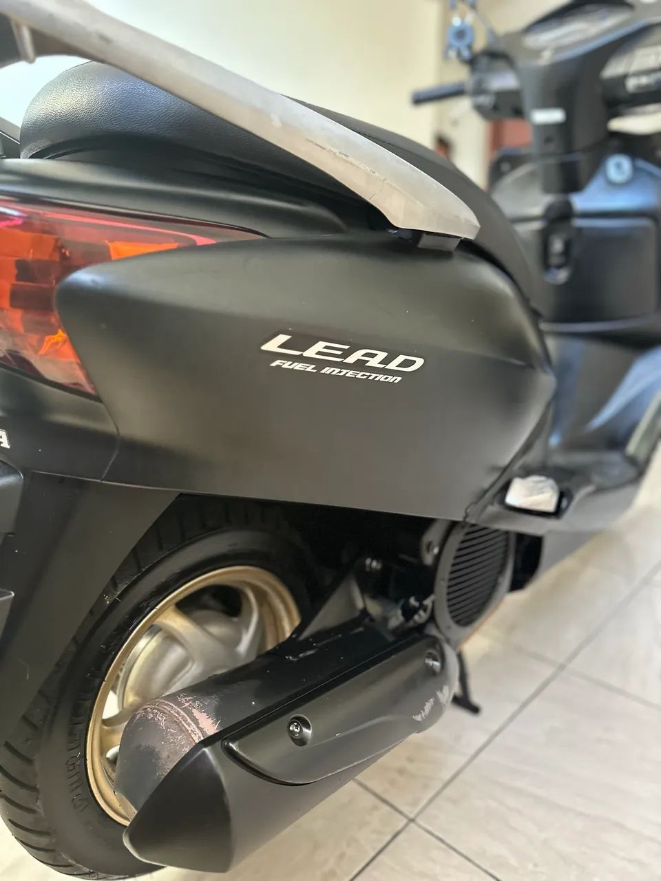Honda Lead 110i - Foto 3