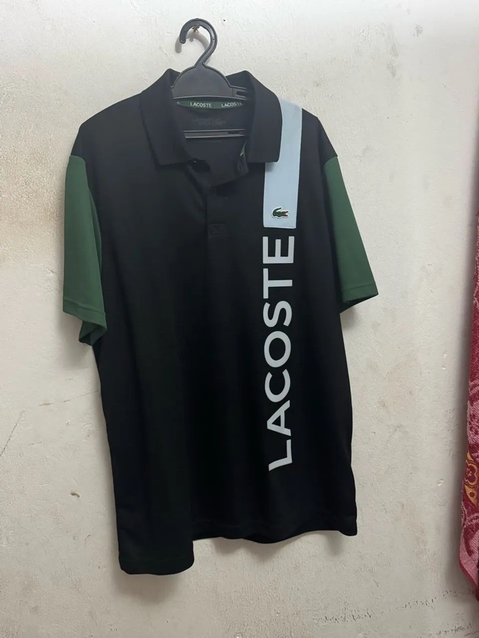 Lacoste 