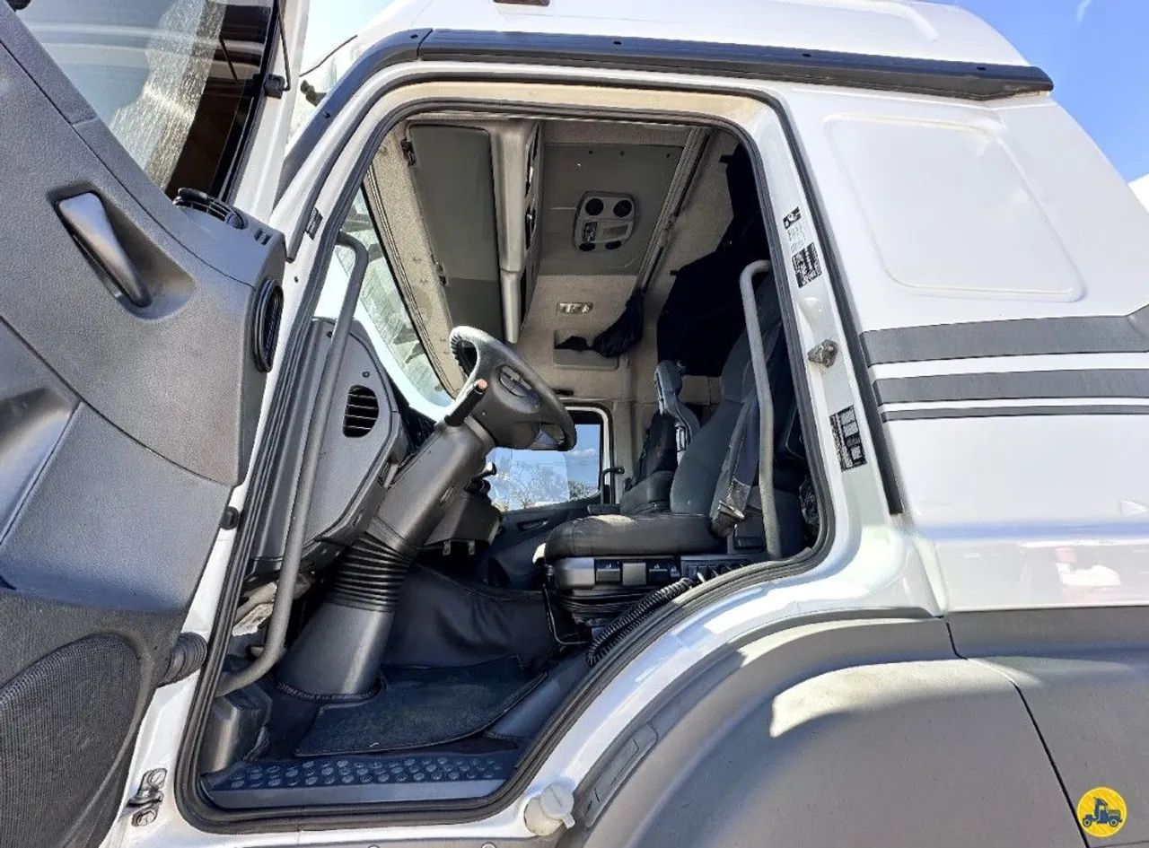 MB AXOR 2544 6X2<br>2019/2019<br>TETO ALTO<br>AUTOMÁTICO - Foto 10