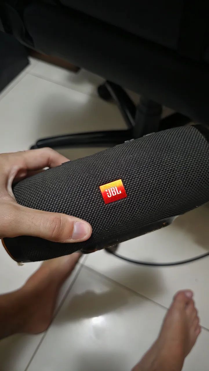 Caixa de som Jbl Charge 3