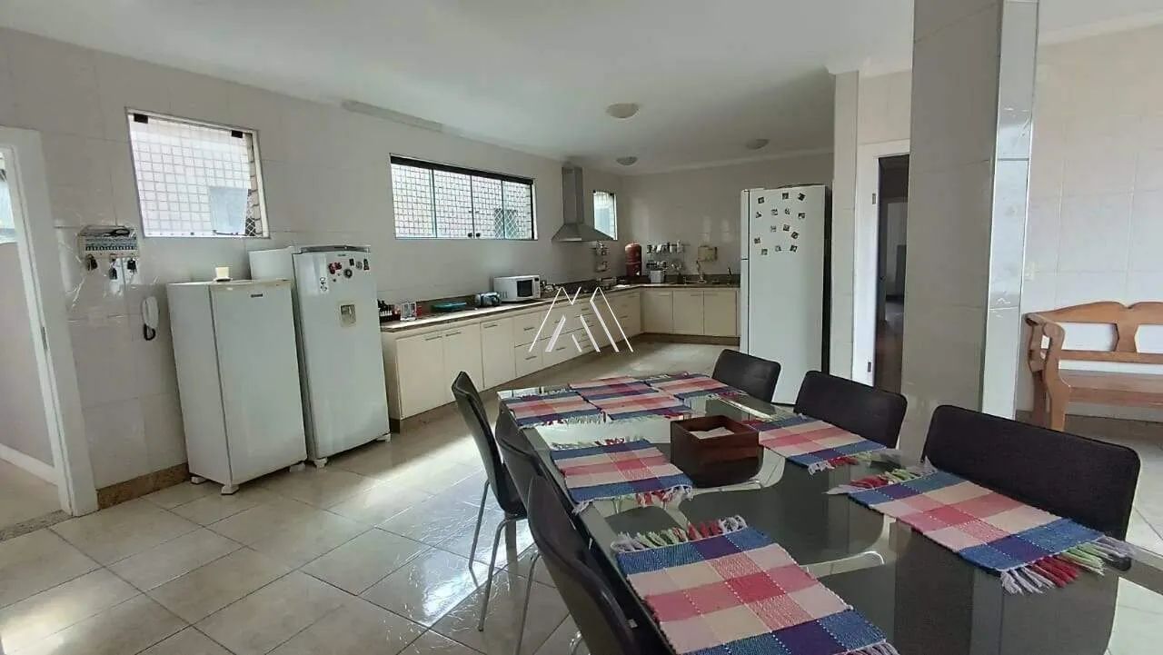 Vendo cobertura em Itaúna com localização em região central! - Foto 2