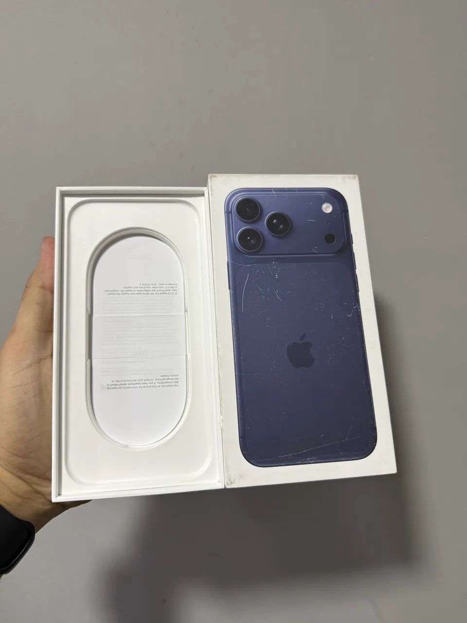 Caixa de iPhone 17 Pro Max 256GB azul  - Foto 2