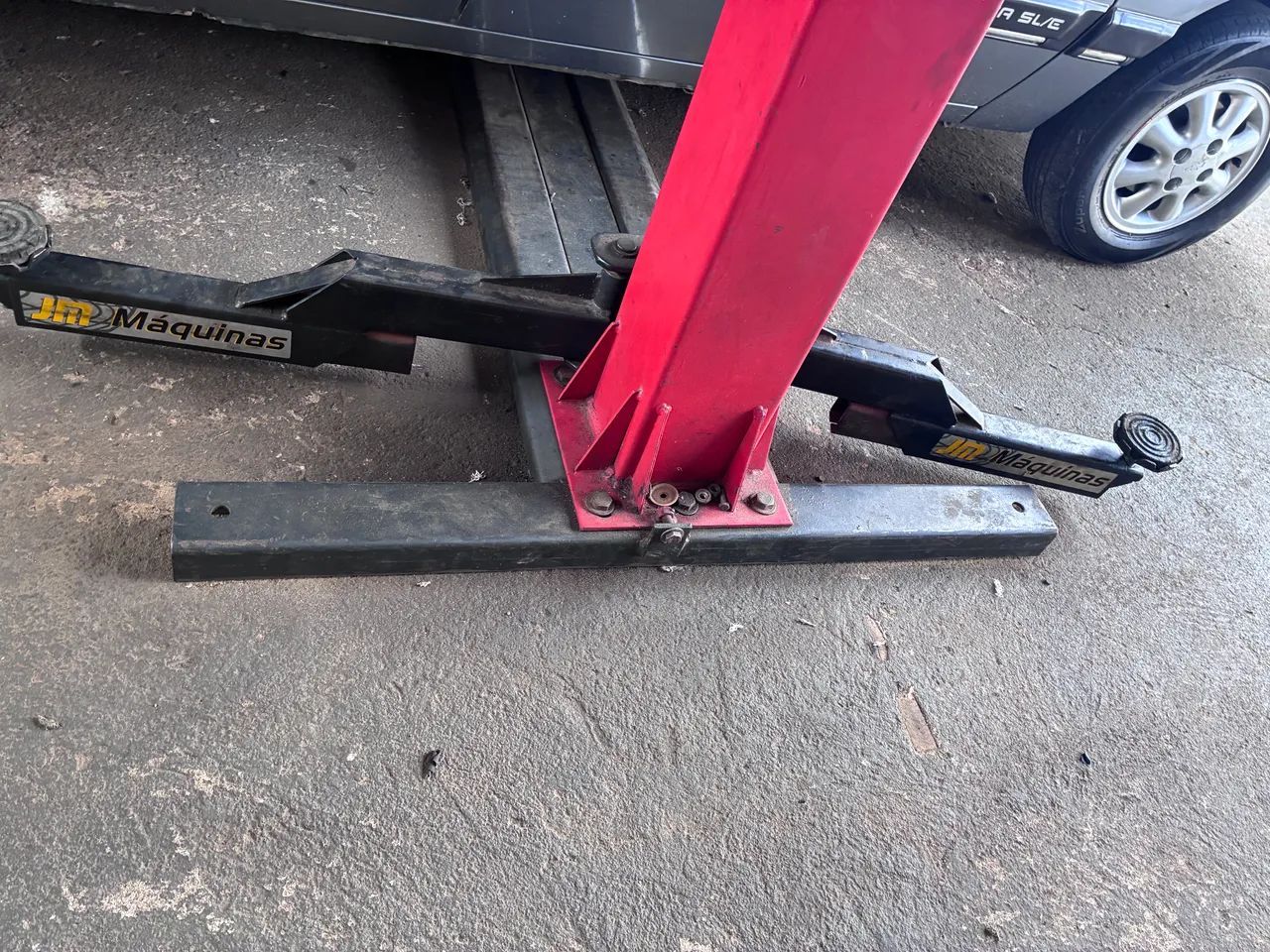 Elevador pra carro em ótimo estado de conservação  - Foto 2