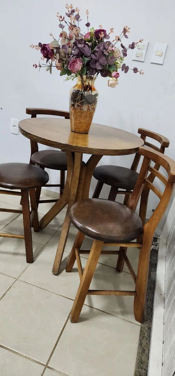 Conjunto de mesa e 4 baquetas em madeira maciça  - Foto 3