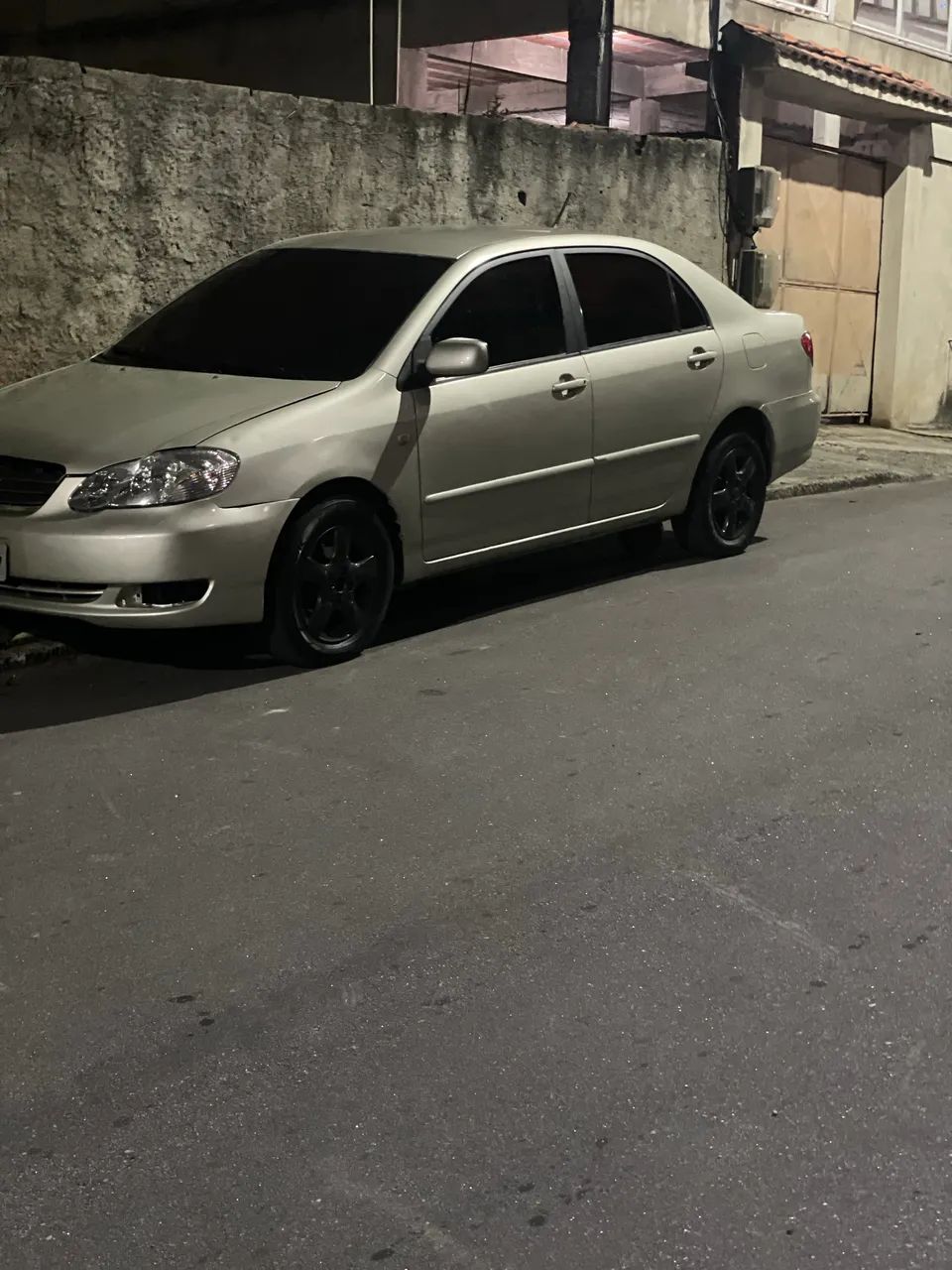 Toyota Corolla XLI 1.6 16V 110cv Aut. 2004