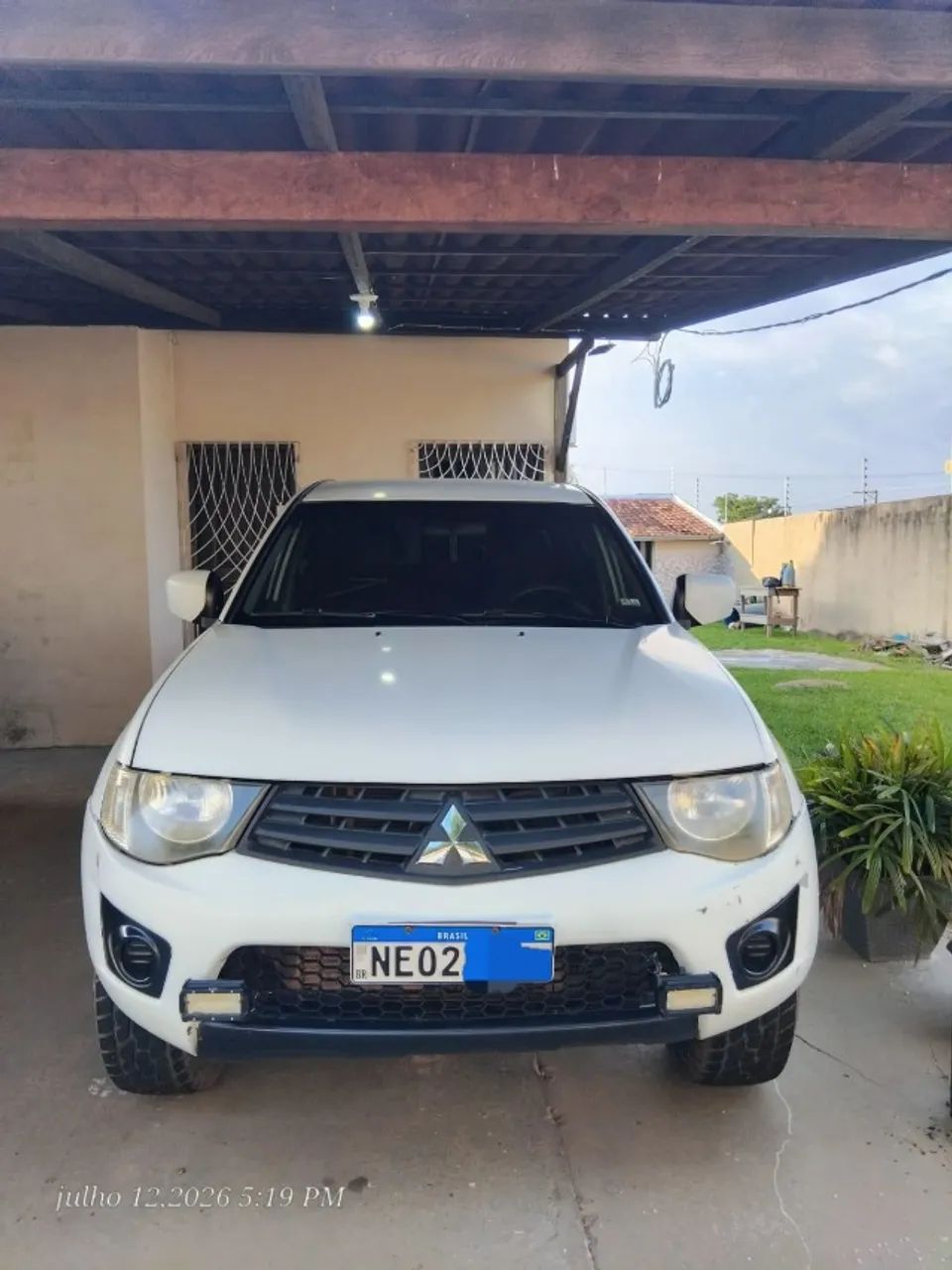 Mitsubishi L200 2015