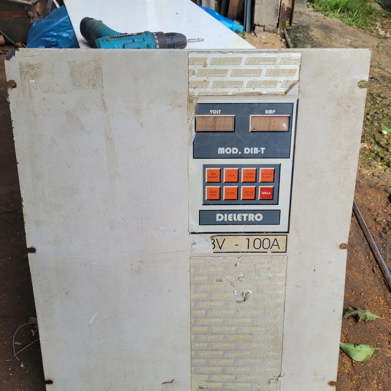 Frente com placa e visor ,do carregado de 48 volt empilhadeira eletrica