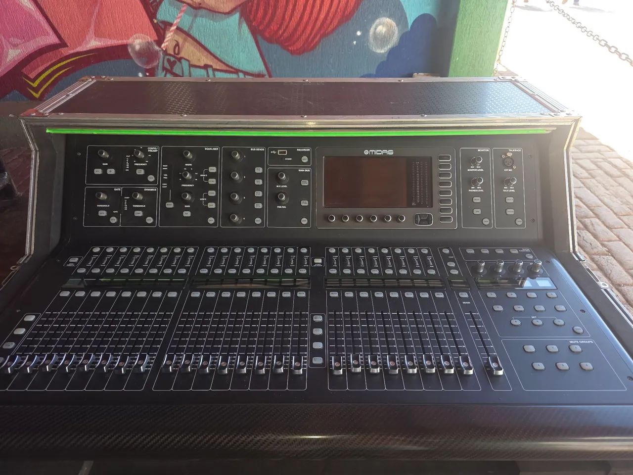 Mesa de Som M32  - Foto 5