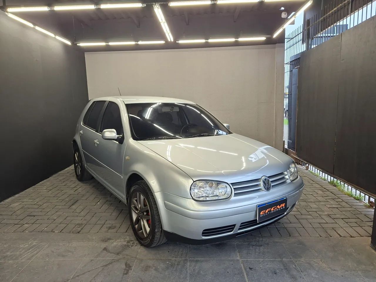 Volkswagen Golf 1.6 MI/ 1.6 MI Gener./black & Silver 2002