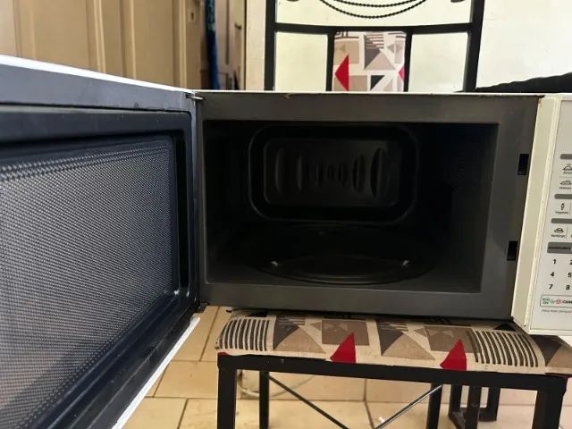 Microondas 30 L - Usado - Foto 3