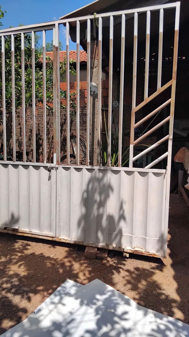 VENDO PORTÃO  - Foto 2