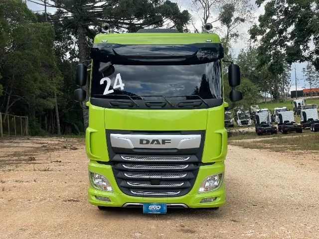 DAF XF 480 6X2 TETO BAIXO ANO 2024 COM 180 MIL KM COM RODAS DE ALUMINIO + KIT DEFLETOR DE  - Foto 2