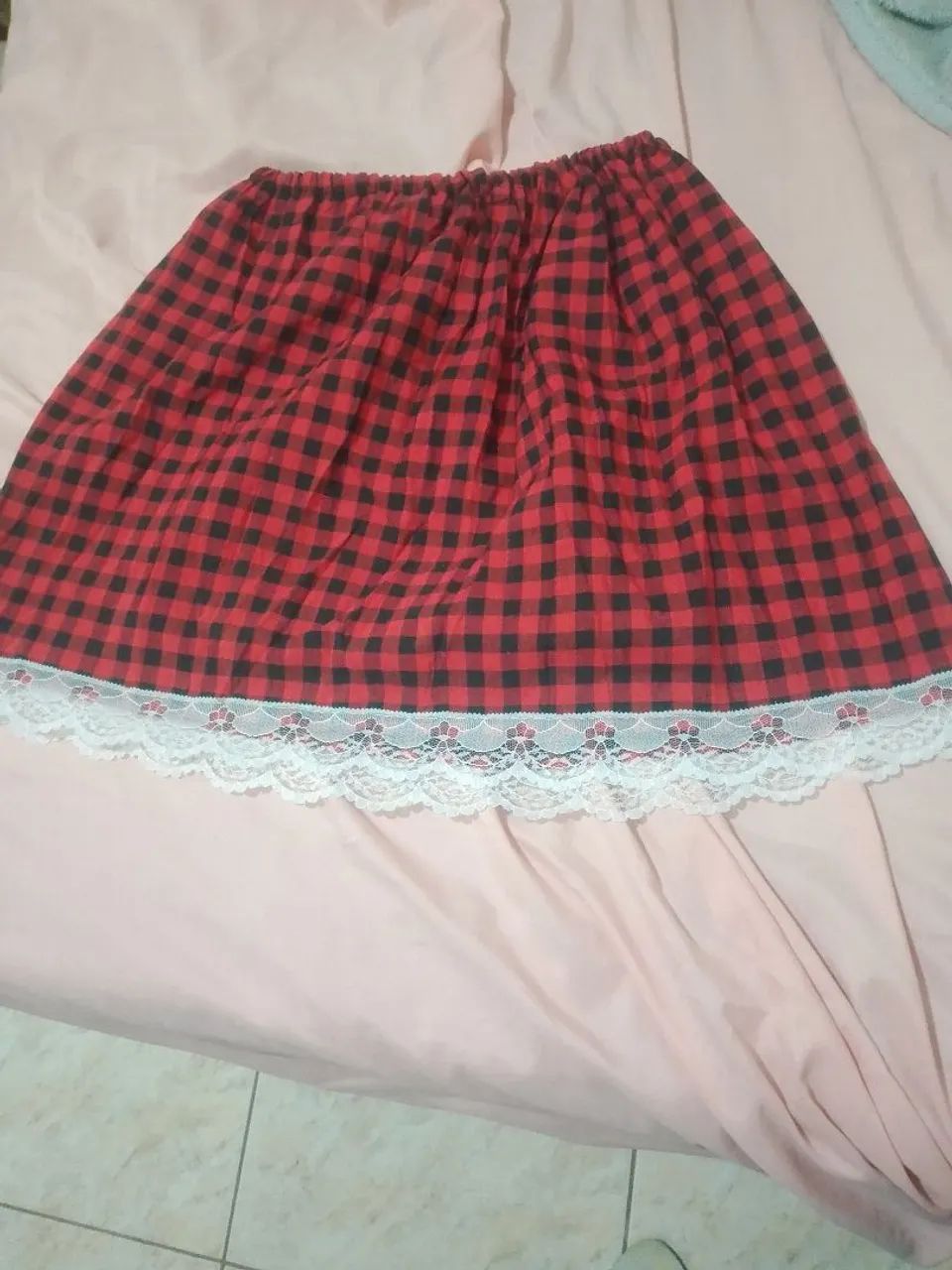 Saia vermelha xadrez 
