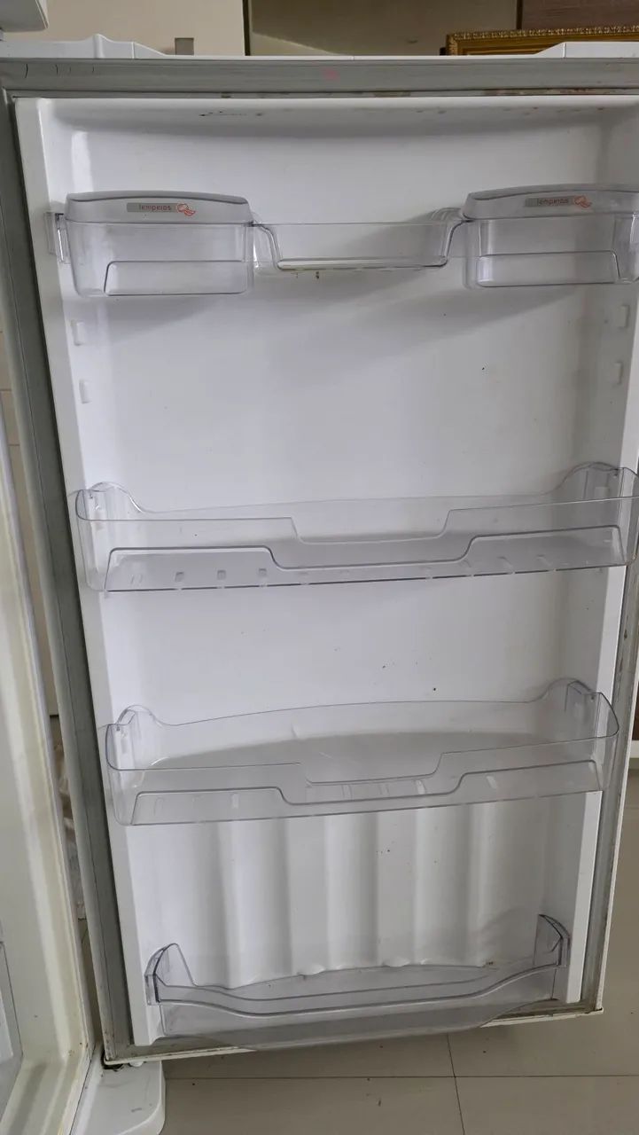 Geladeira Brastemp Ative com defeito - Foto 3