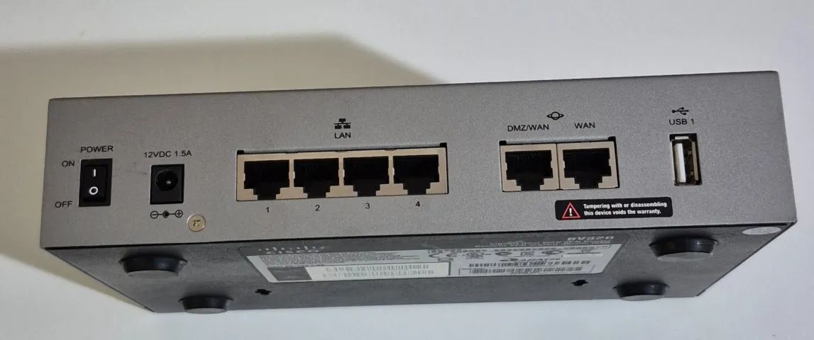 Router Cisco RV320 Gigabit - Foto 2