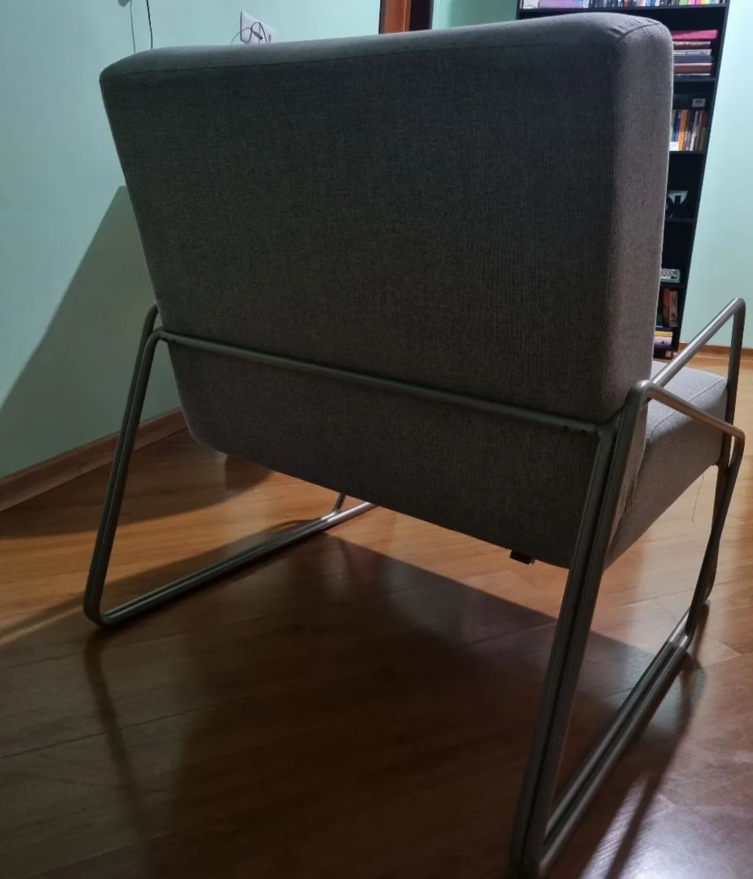 Vendo 2 poltronas + 1 sofá, ler descrição! - Foto 4