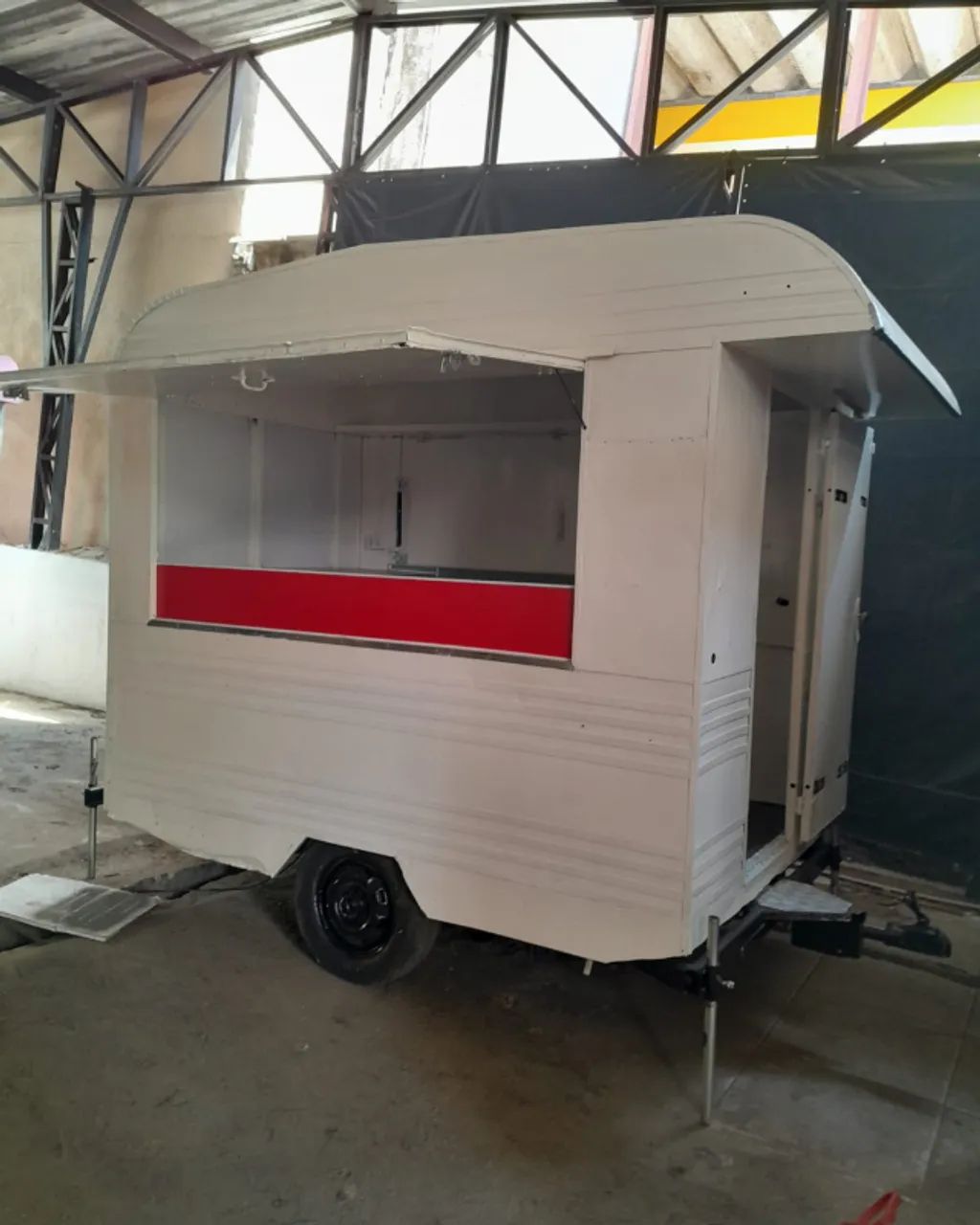 Trailer 2x1,5 para local fixo - Foto 2